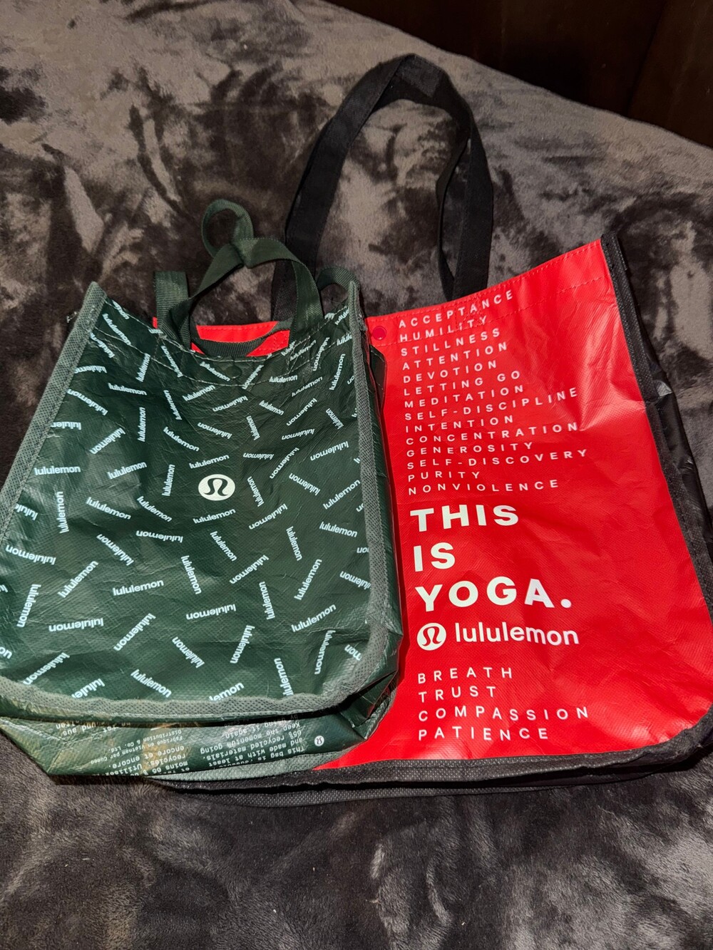 lululemon Reusable Tote Bag Set Red Green Yoga Printed